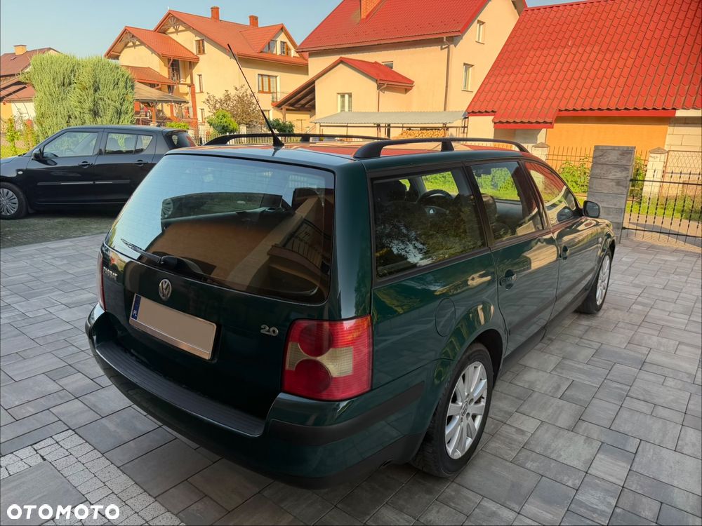 Volkswagen Passat 2.0 Basis - 22