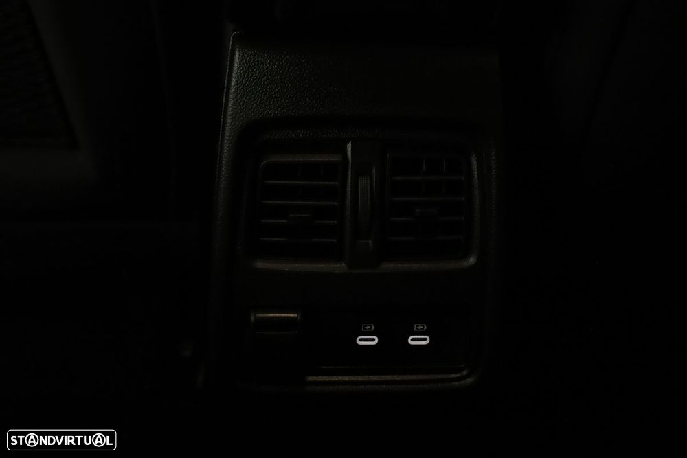 Renault Captur 1.0 TCe Techno Bi-Fuel - 24