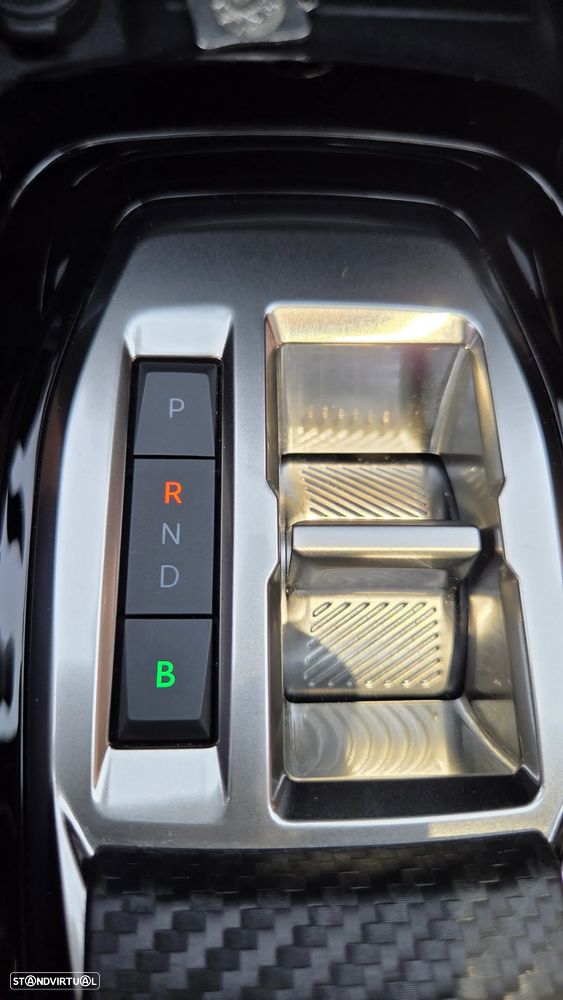 Peugeot e-2008 54 kWh Allure - 18