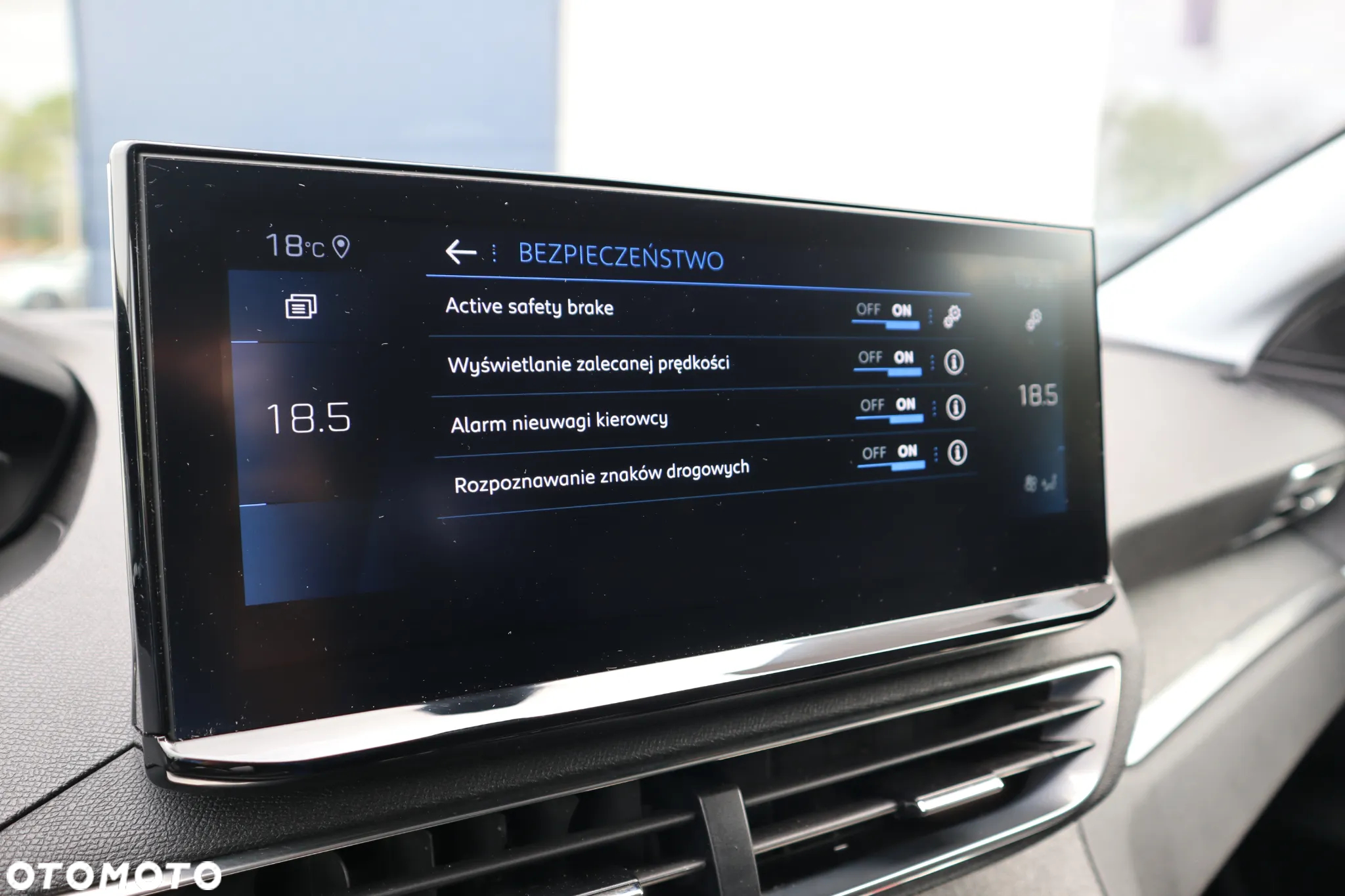 Peugeot 3008 1.5 BlueHDi Allure Pack S&S EAT8 - 19