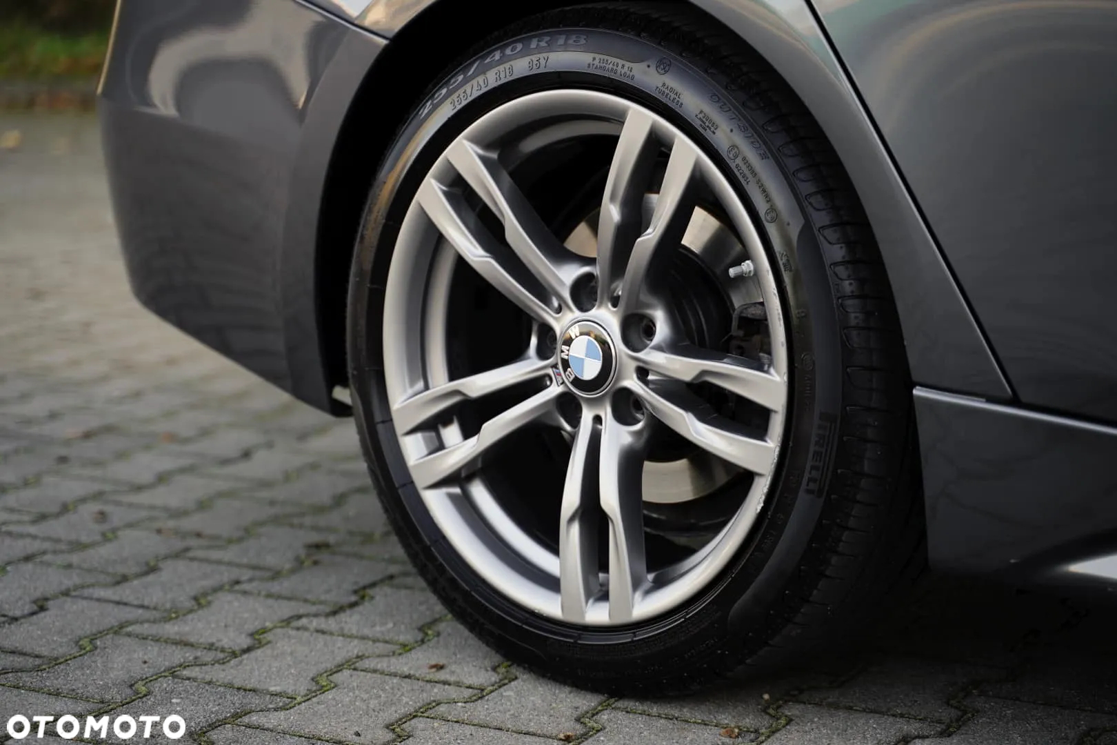 BMW Seria 3 318d M Sport Shadow - 12