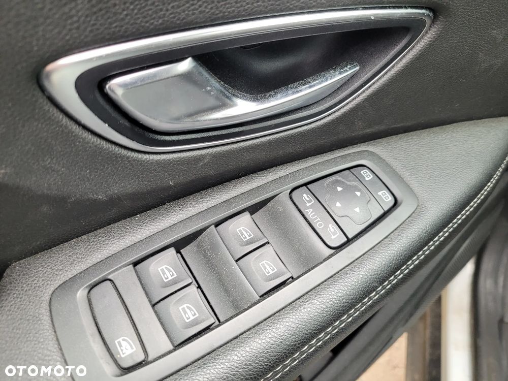 Renault Grand Scenic - 9