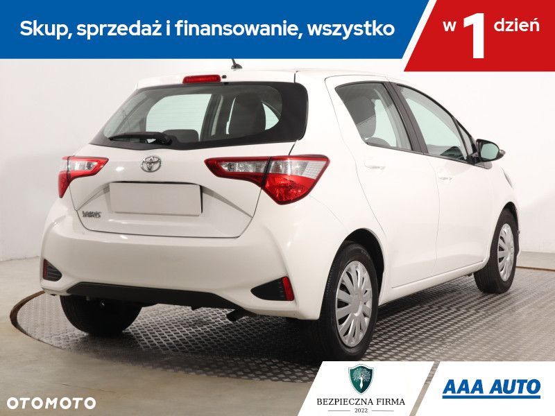 Toyota Yaris - 7