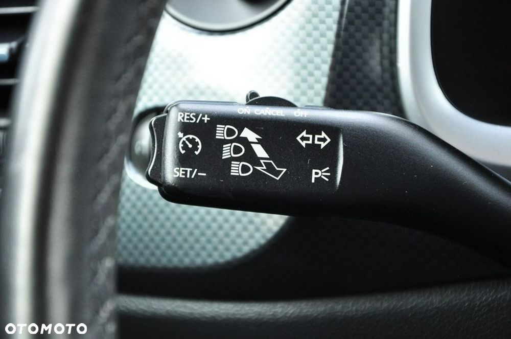 Volkswagen New Beetle - 31