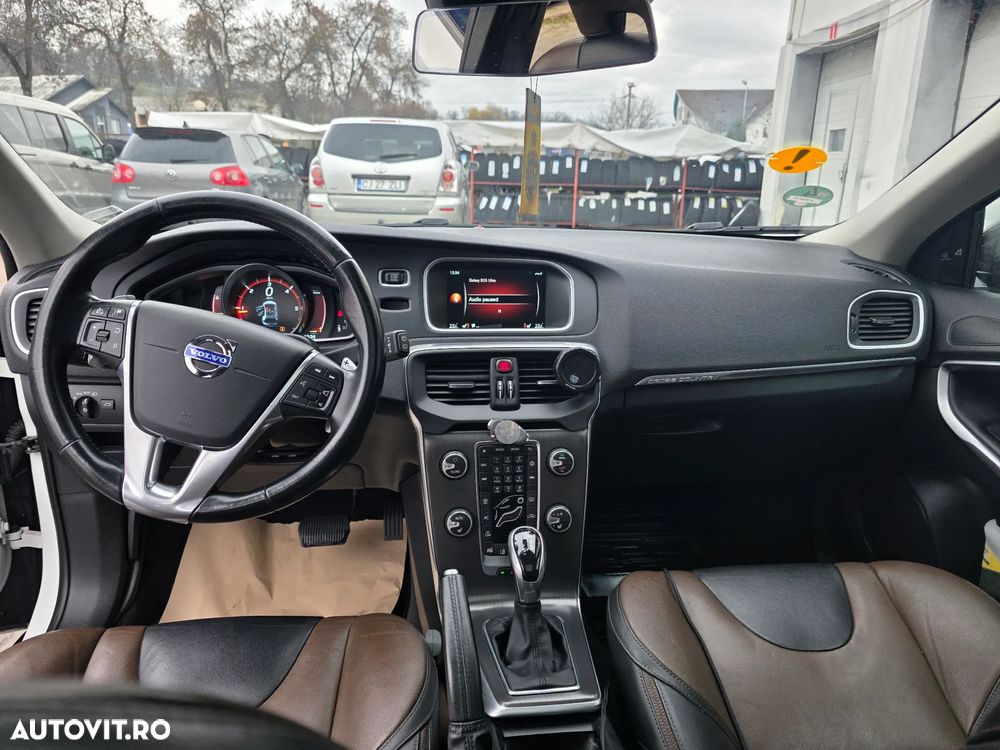 Volvo V40 Cross Country D4 Geartronic You - 2