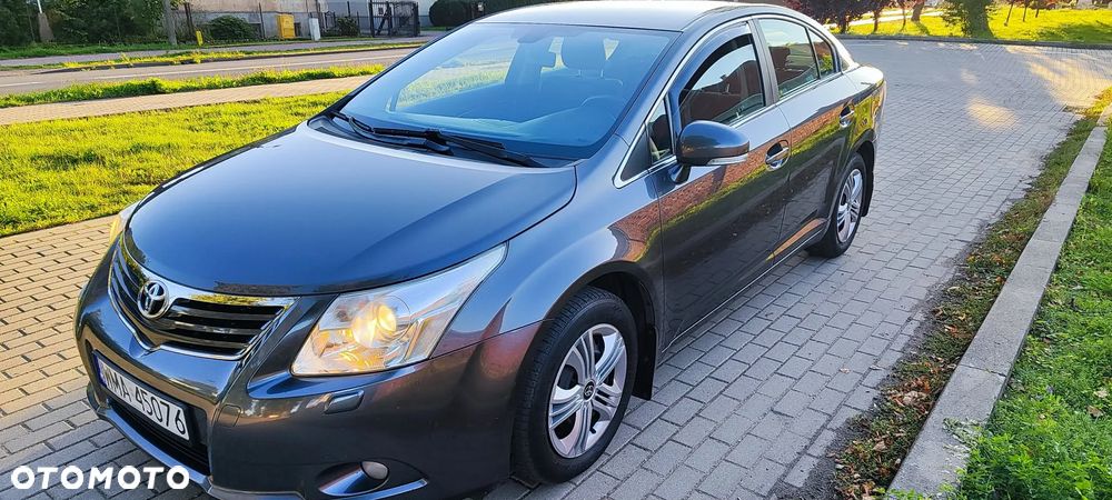 Toyota Avensis 2.0 D-4D - 5