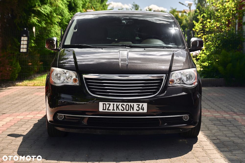 Chrysler Town & Country 3.6 Limited - 7