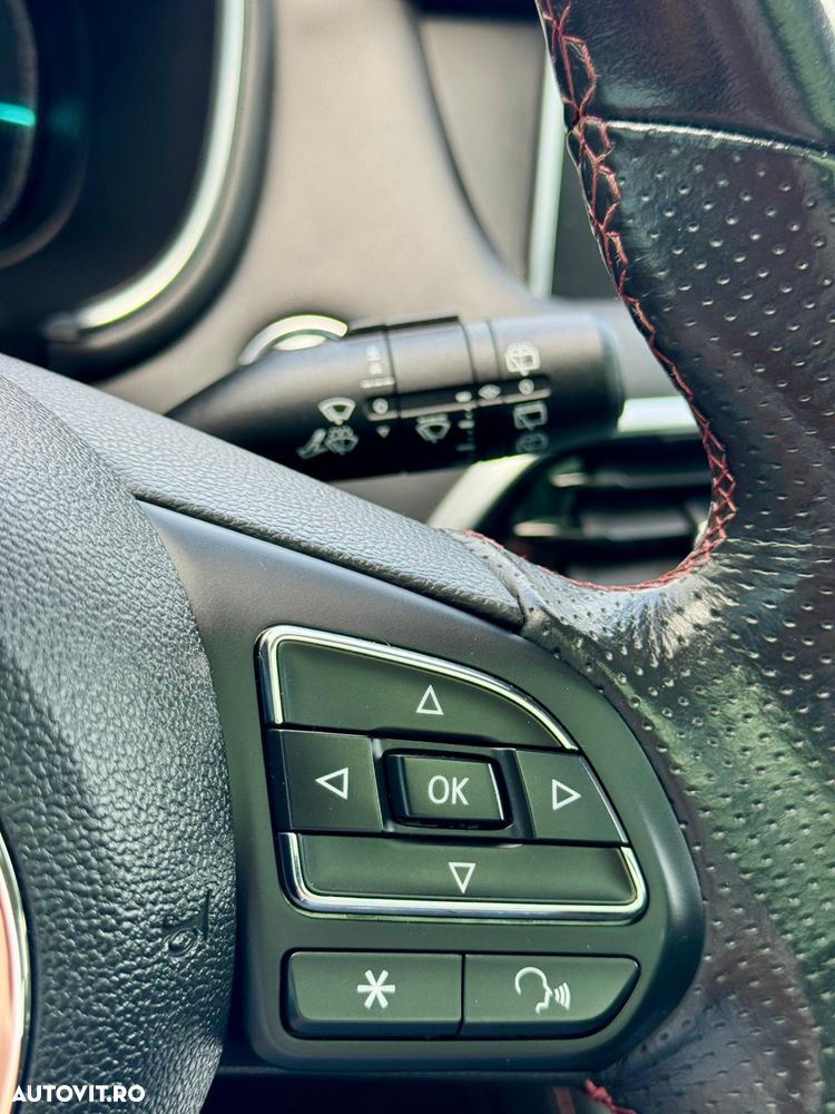 MG EHS 1.5 T-GDi AT PHEV Exclusive - 35