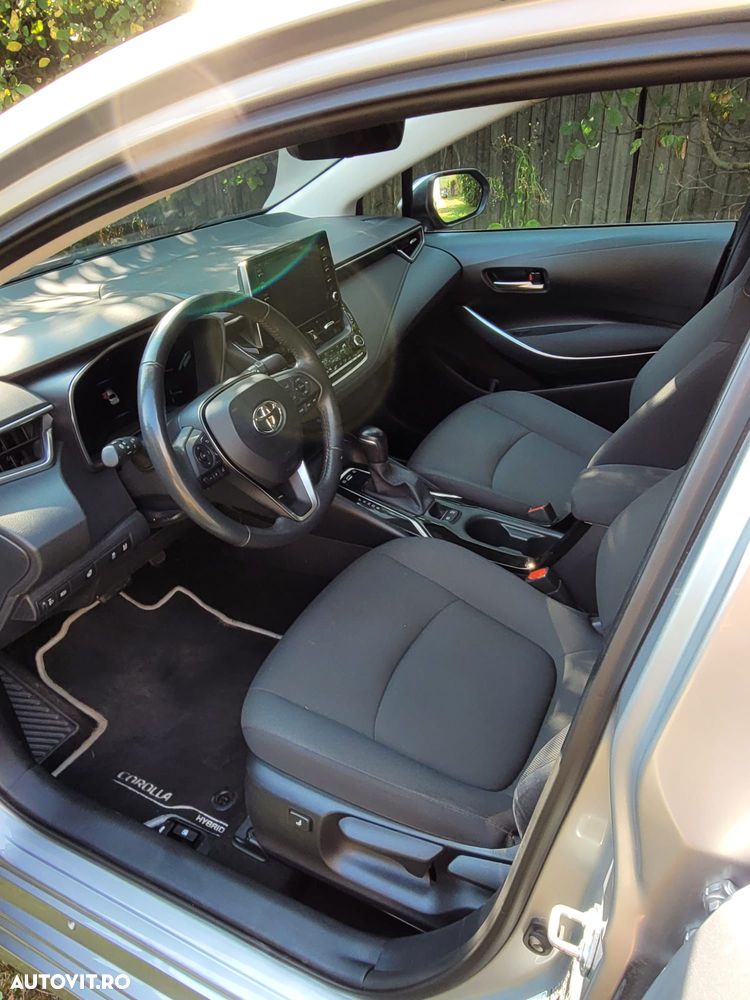 Toyota Corolla 1.8 HSD Dynamic - 8
