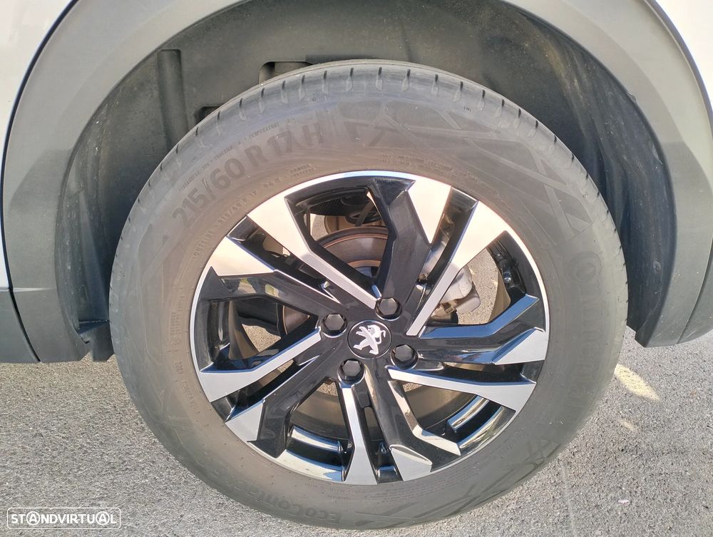 Peugeot 2008 1.2 PureTech GT EAT8 - 13