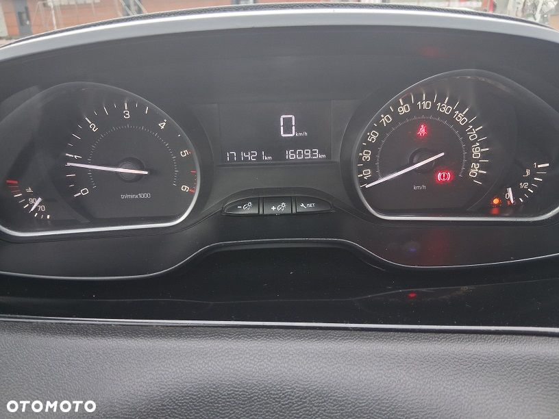 Peugeot 208 1.6 BlueHDi Active S&S - 17