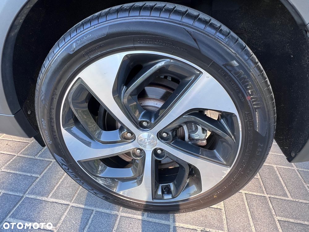 Hyundai Tucson 2.0 CRDI 4WD Automatik Premium - 15