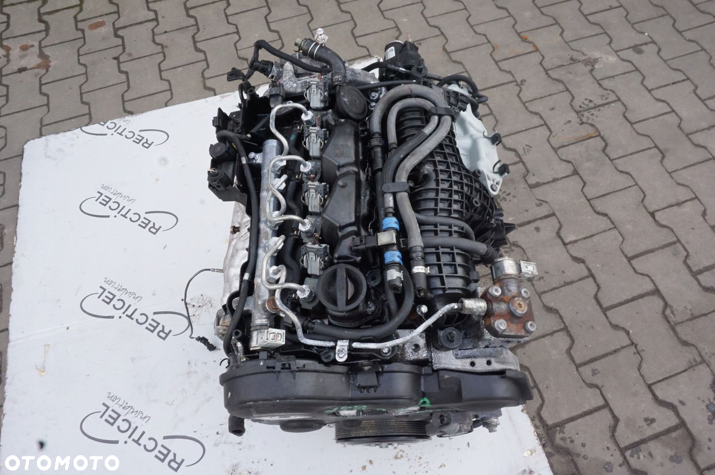 SILNIK VOLVO 2.0 D3 D4204T9 KOMPLETNY 82 TYŚ KM - 8