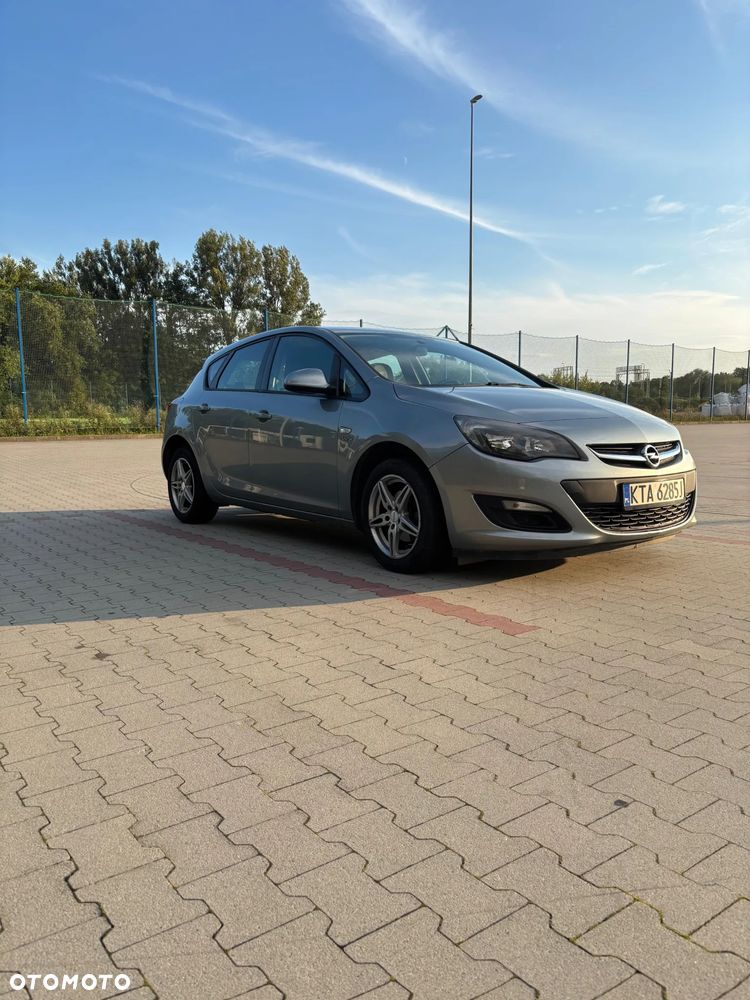 Opel Astra 1.6 Enjoy - 1