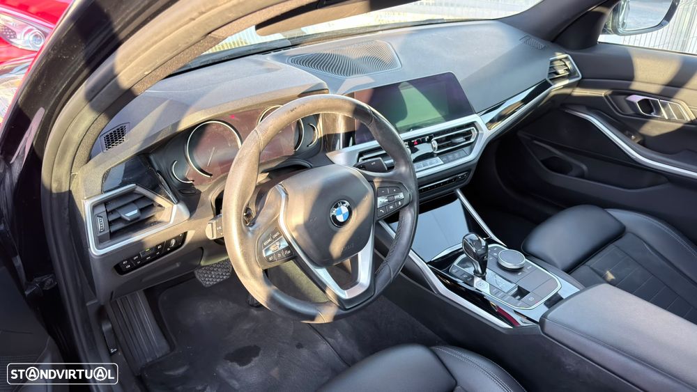 BMW 320 d Ultimate Auto - 9