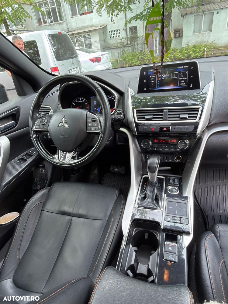 Mitsubishi Eclipse-Cross - 14