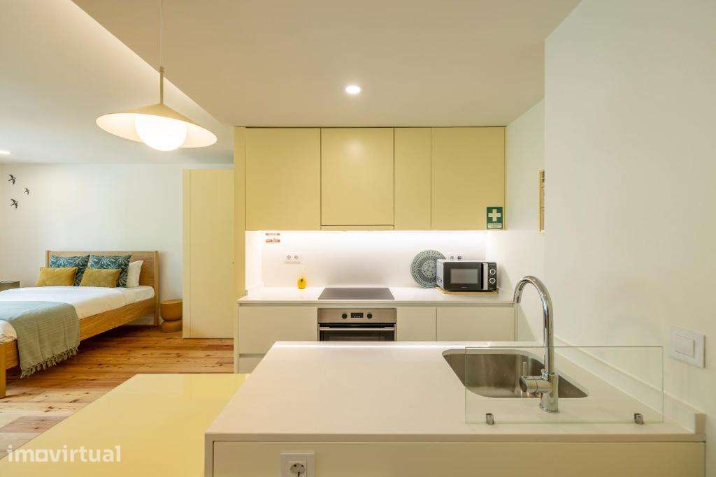 Apartamento T0 com varanda em Cedofeita - Grande imagem: 2/7