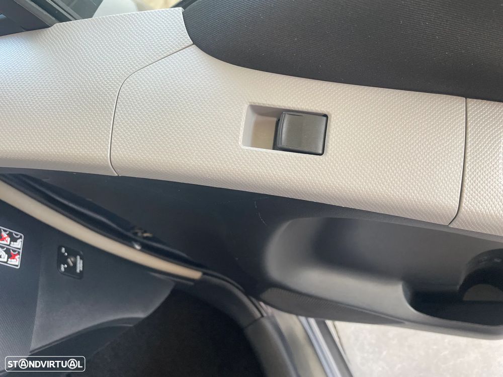 Toyota Yaris 1.0 VVT-i Comfort - 30