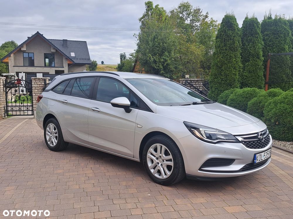 Opel Astra 1.6 D (CDTI) Start/Stop Sports Tourer Innovation - 10