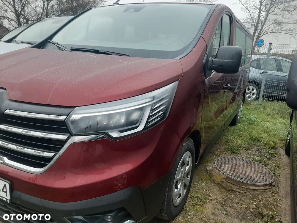 Renault Trafic 2.0 dCi EDC - 6
