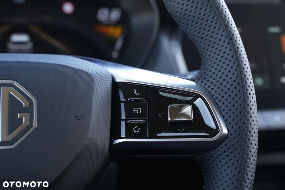 MG ZS 1.5 Excite - 15