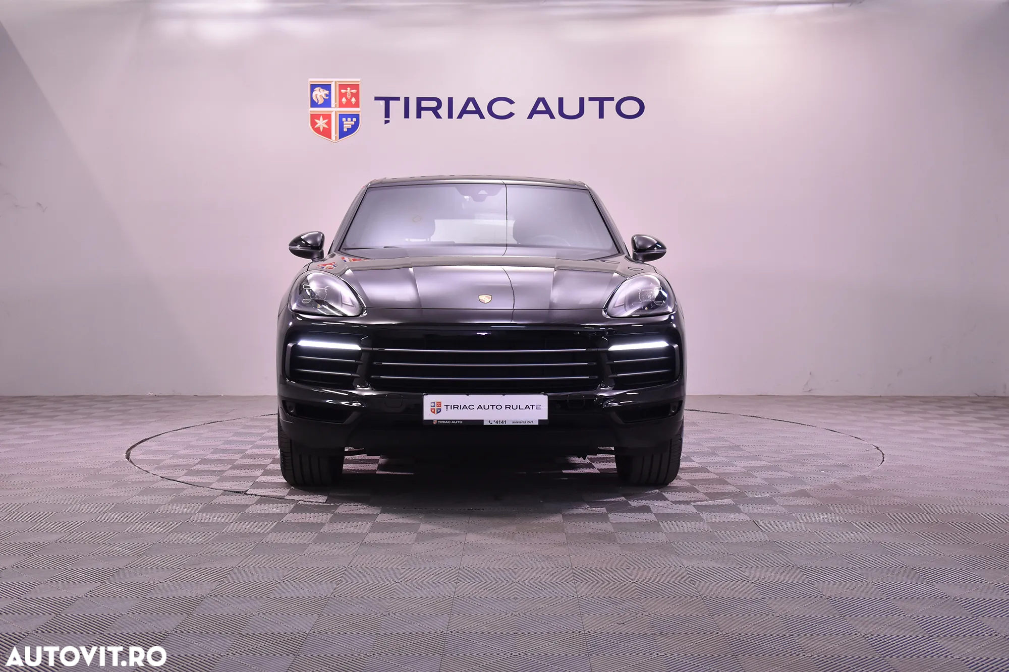 Porsche Cayenne - 8