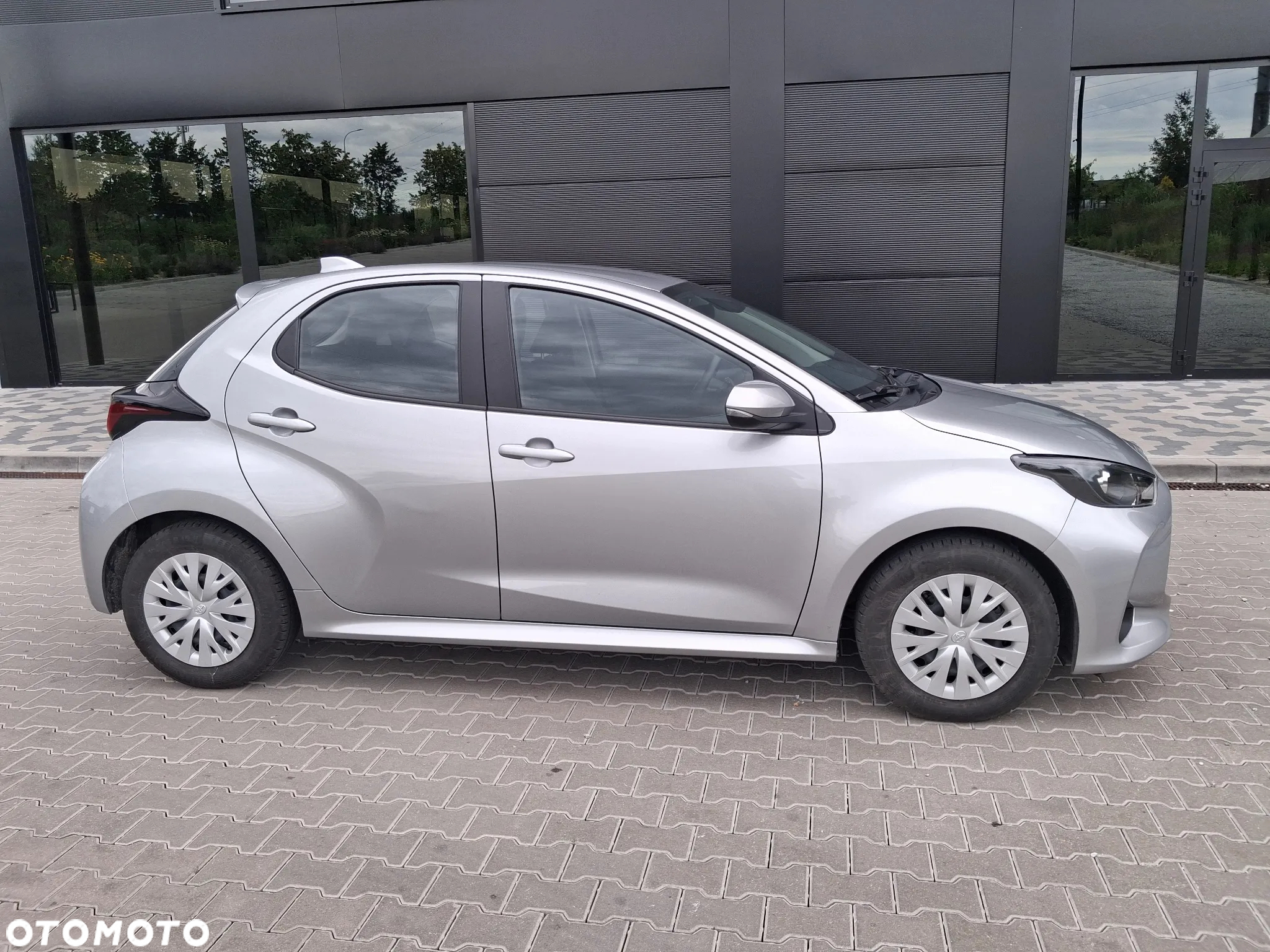 Toyota Yaris - 10