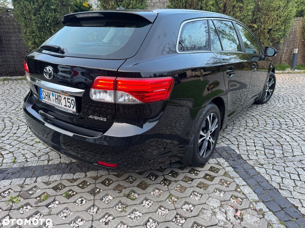Toyota Avensis 1.8 Executive - 27