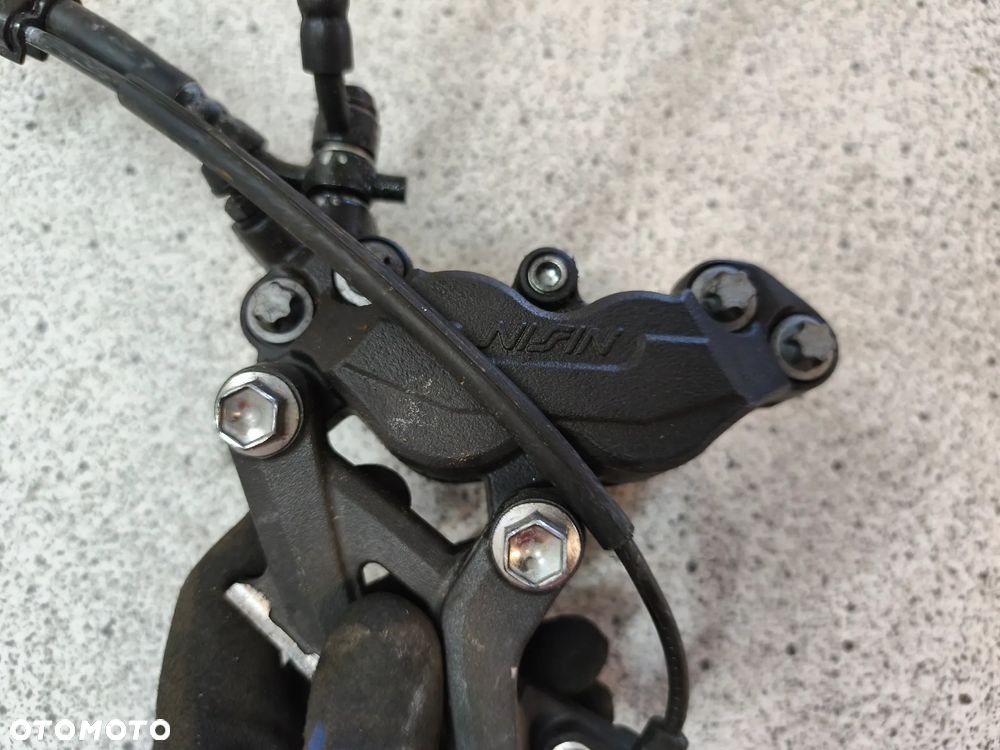 Zaciski hamulcowe przód, czujnik ABS Kawasaki Z900 Z 900 2022 - 9