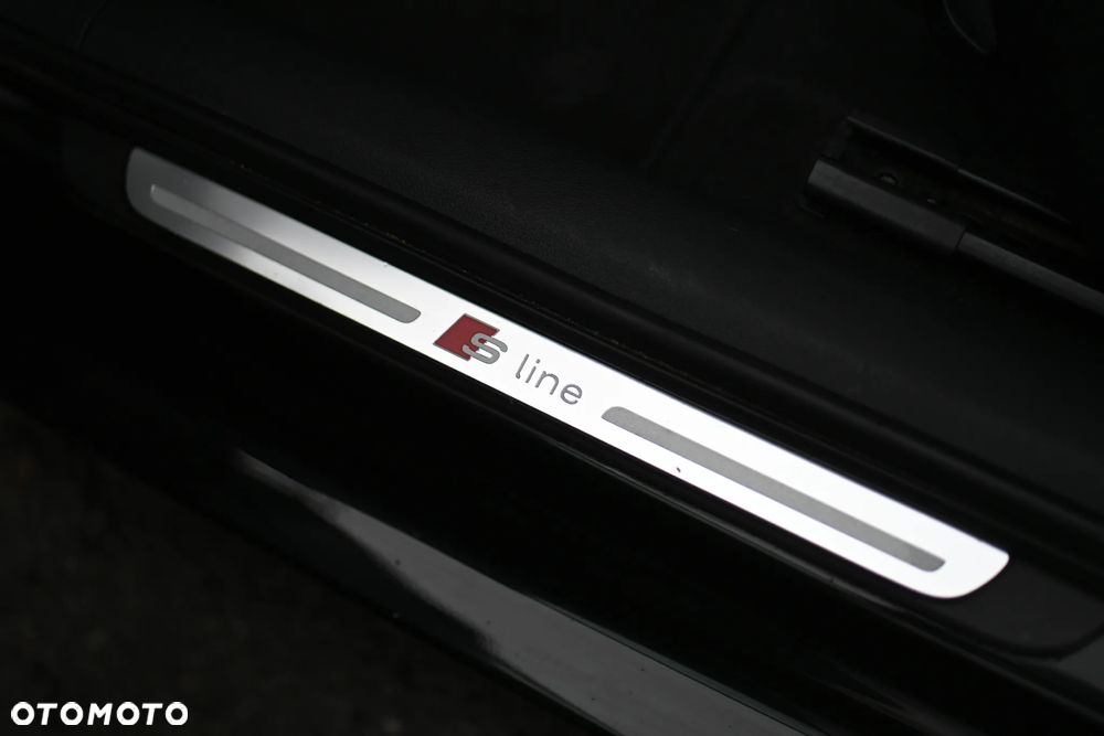 Audi A3 Limousine 2.0 TDI S line Sportpaket - 29