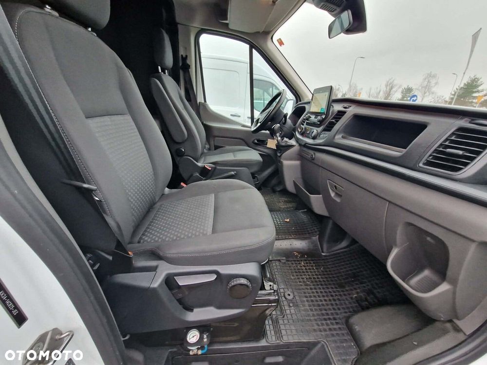 Ford transit Trend - 10