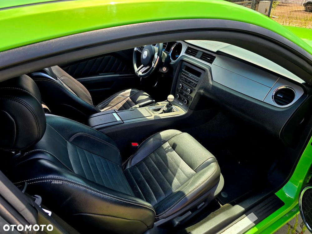 Ford Mustang - 11