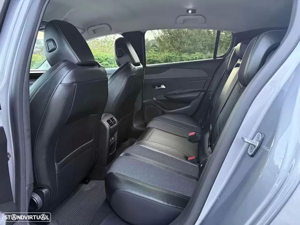 Peugeot 308 1.5 BlueHDi Allure EAT8 - 30