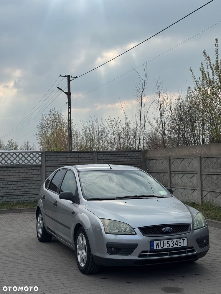 Ford Focus 1.6 TDCi DPF Ambiente - 3