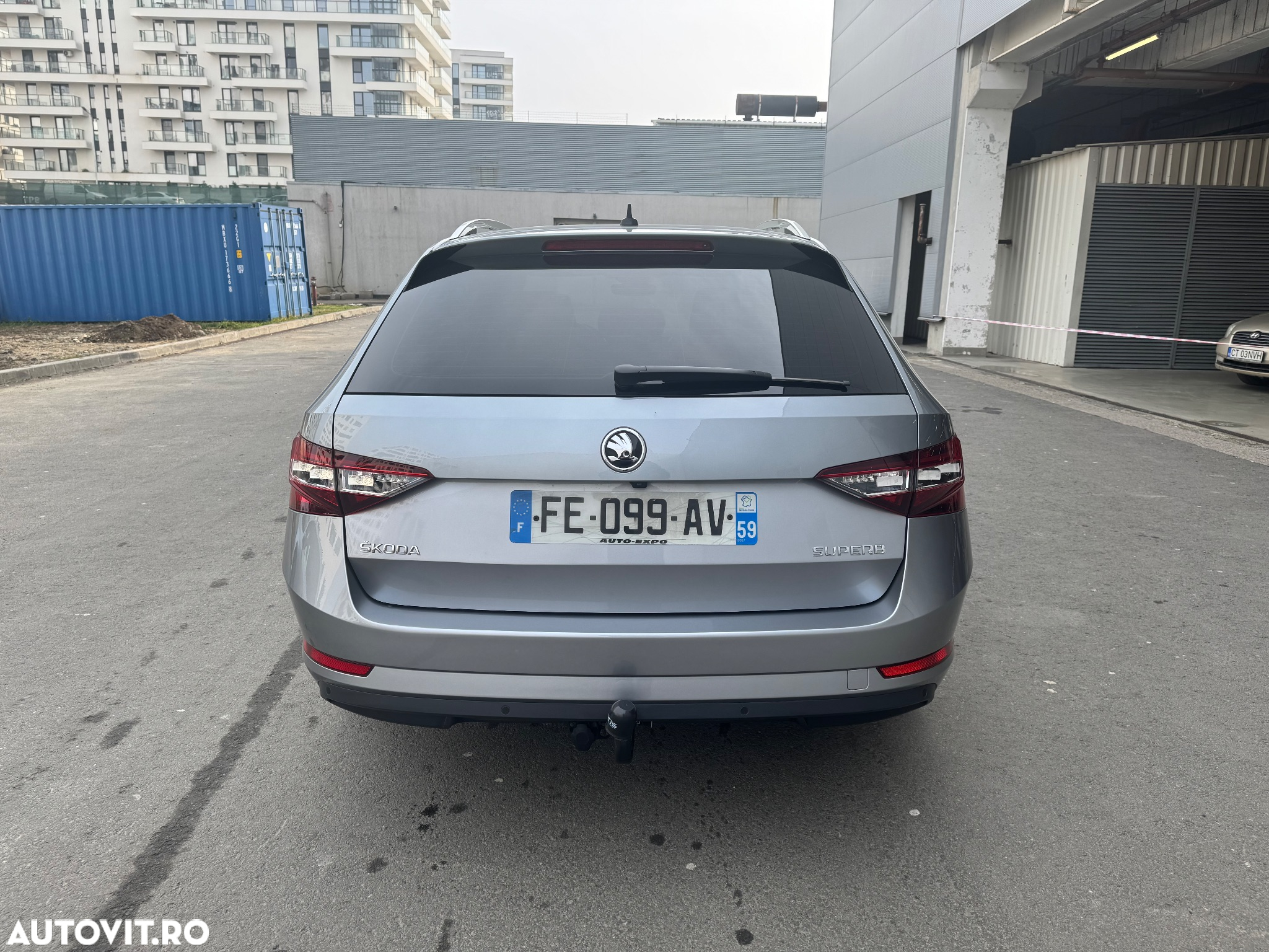 Skoda Superb Combi 2.0 TDI DSG Premium Edition - 5