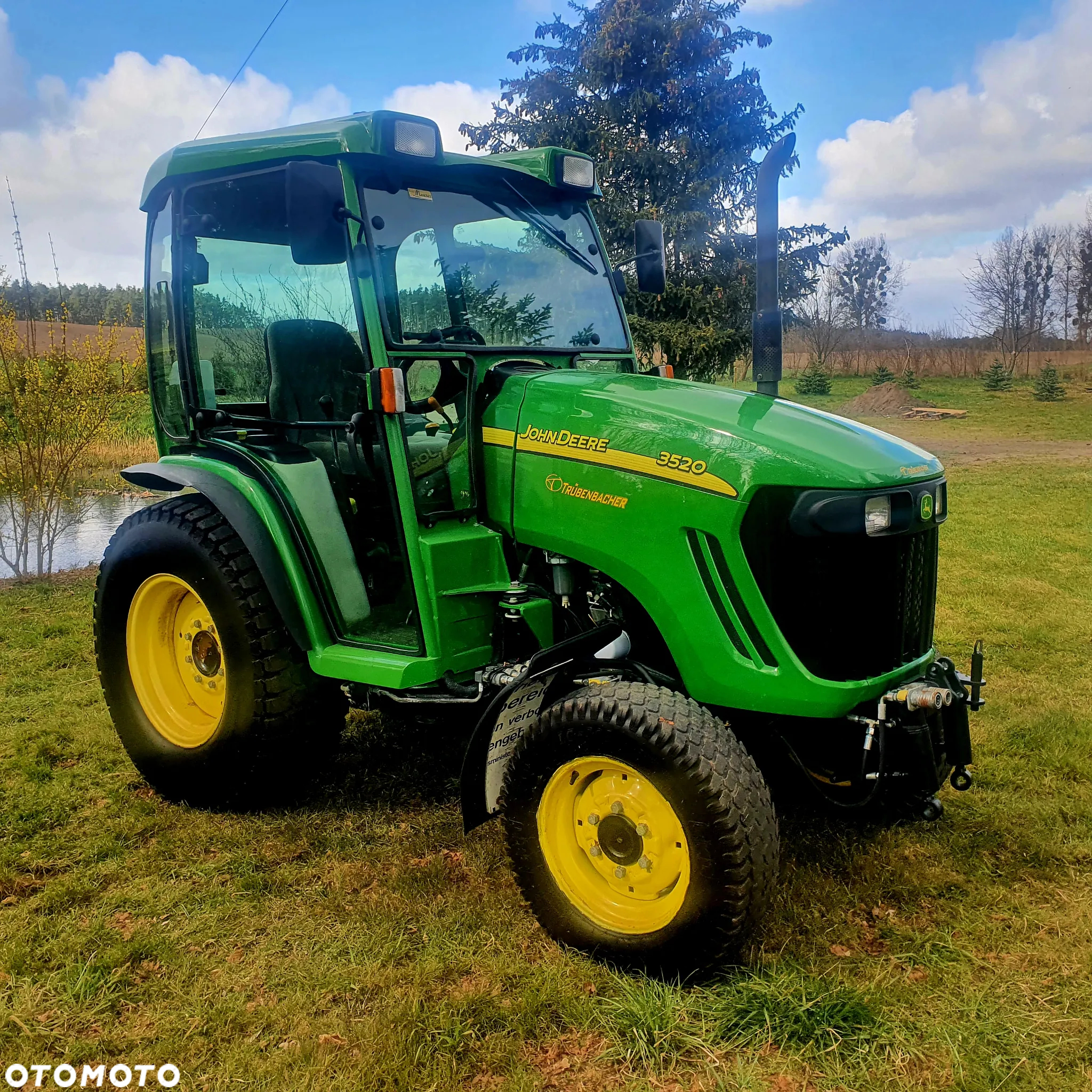 John Deere 3520 - 2