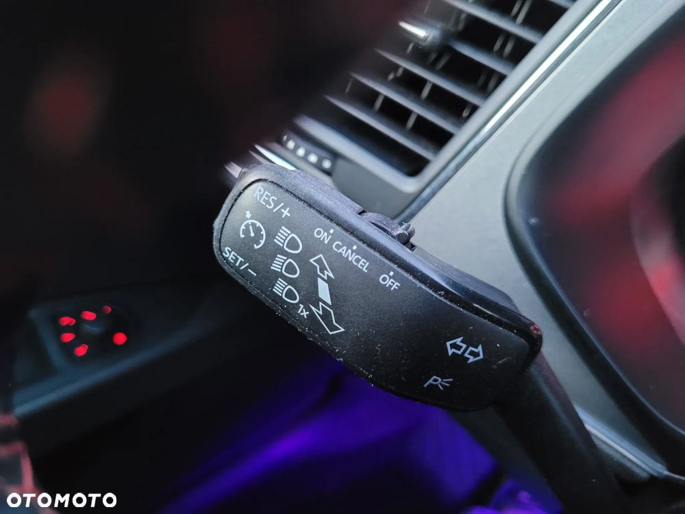 Seat Leon 2.0 TDI DPF FR Black Matt Edition - 23