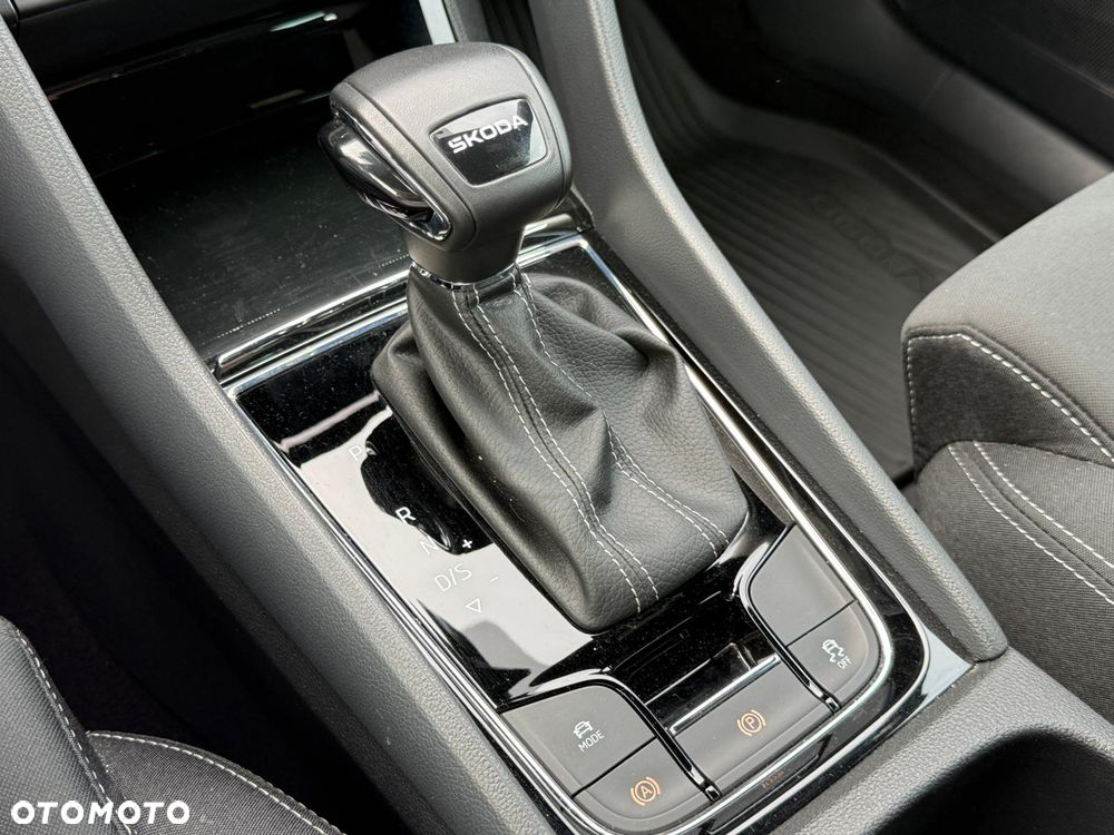 Skoda Karoq 1.5 TSI ACT Sportline DSG - 20