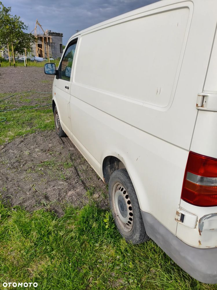 Volkswagen Transporter - 4