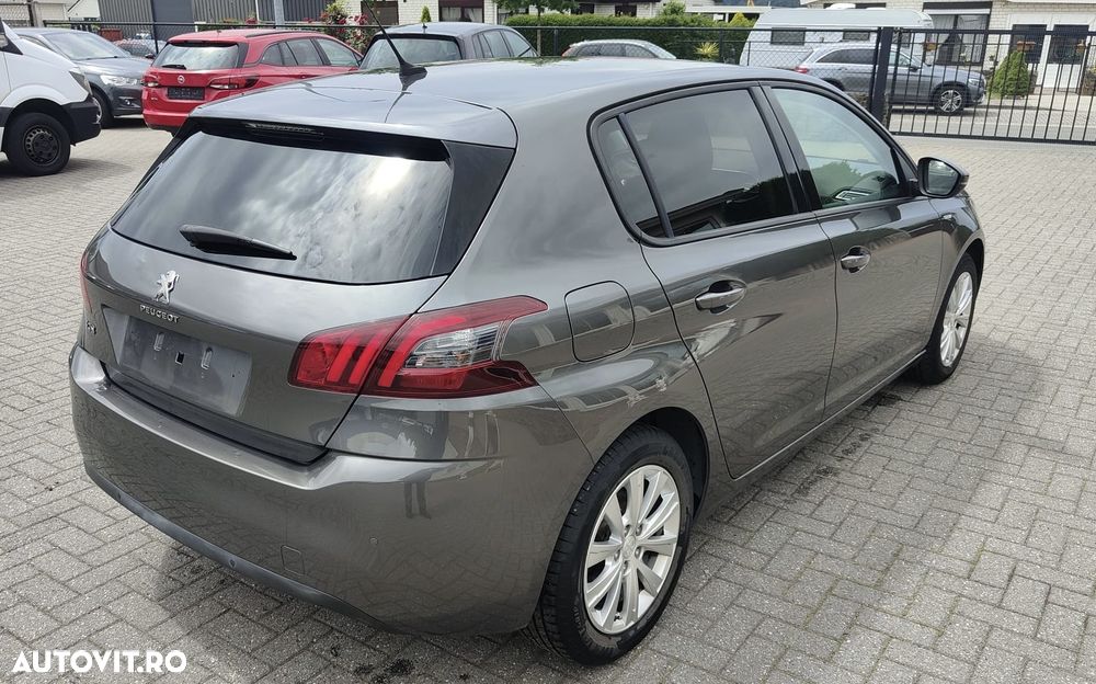 Peugeot 308 PureTech 110 Stop & Start Style - 4