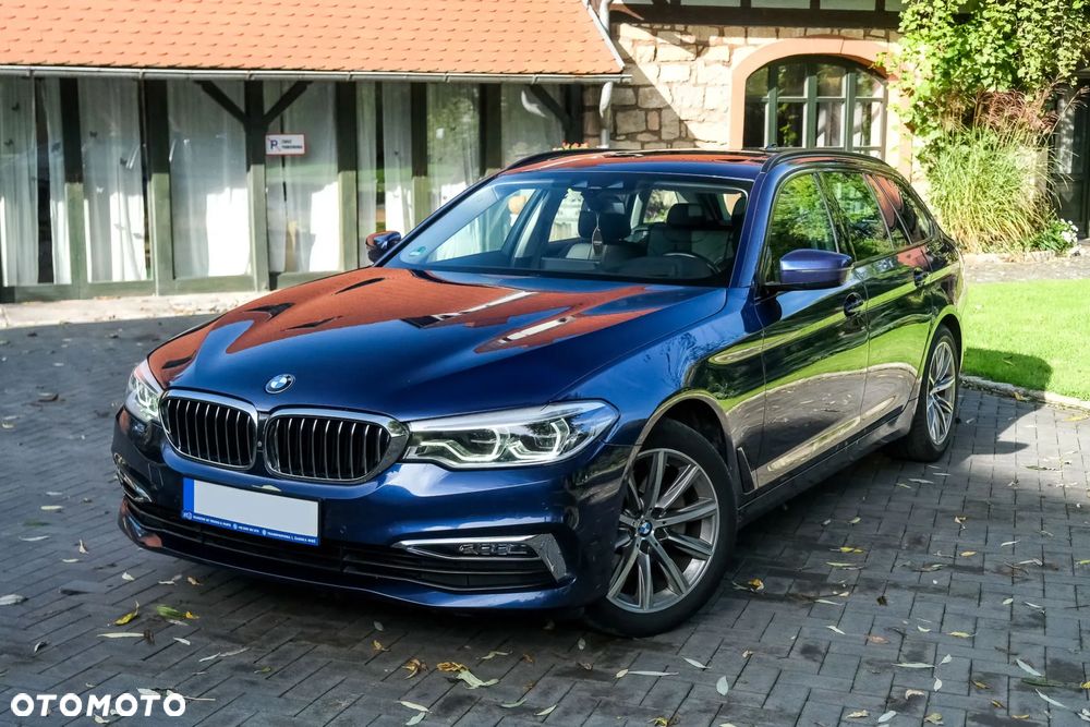 BMW Seria 5 520d xDrive Luxury Line - 1