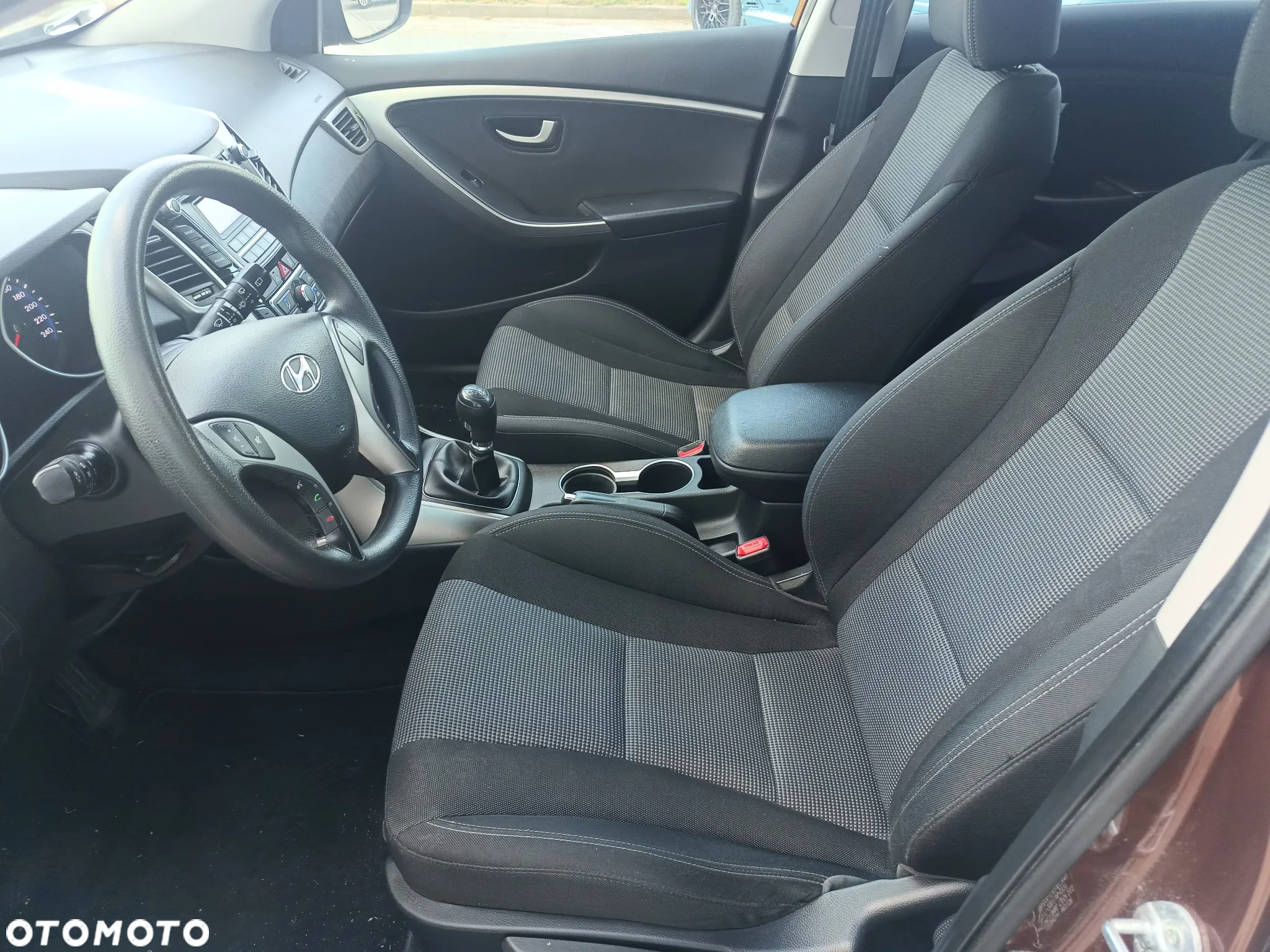 Hyundai i30 1.6 GDI BlueDrive Go - 9