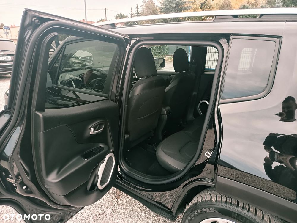 Jeep Renegade 1.4 MultiAir Limited - 32