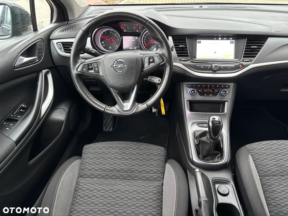 Opel Astra 1.5 D Start/Stop Business Elegance - 2