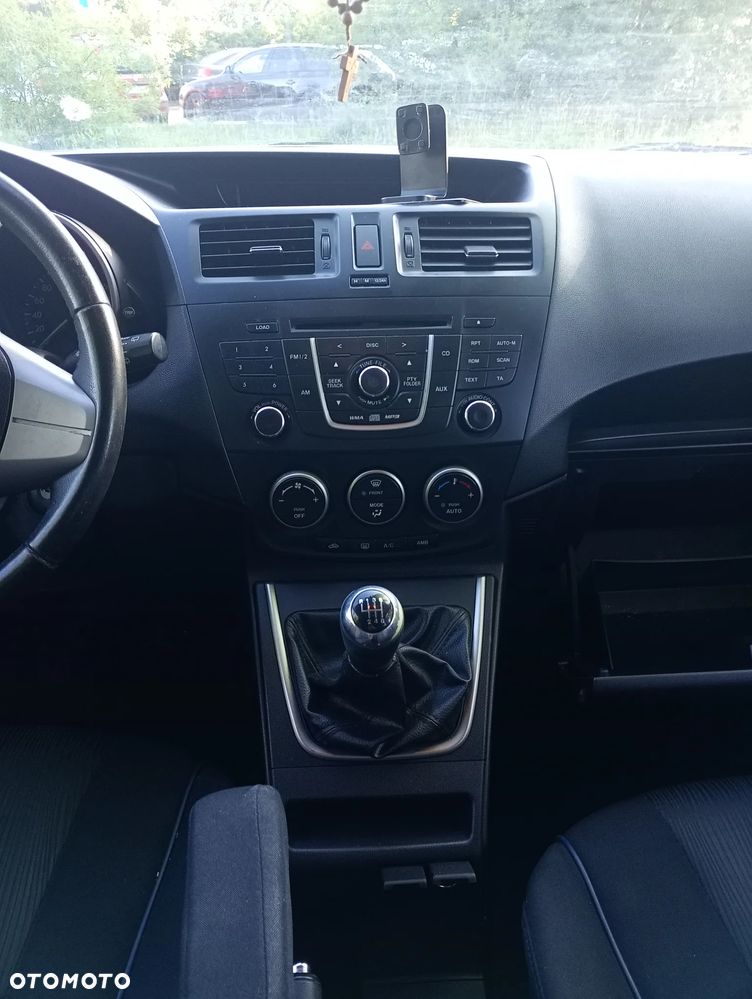 Mazda 5 - 15