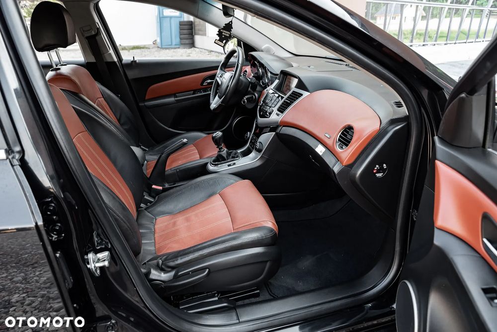 Chevrolet Cruze - 31