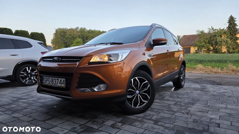 Ford Kuga 2.0 TDCi 2x4 Titanium - 2