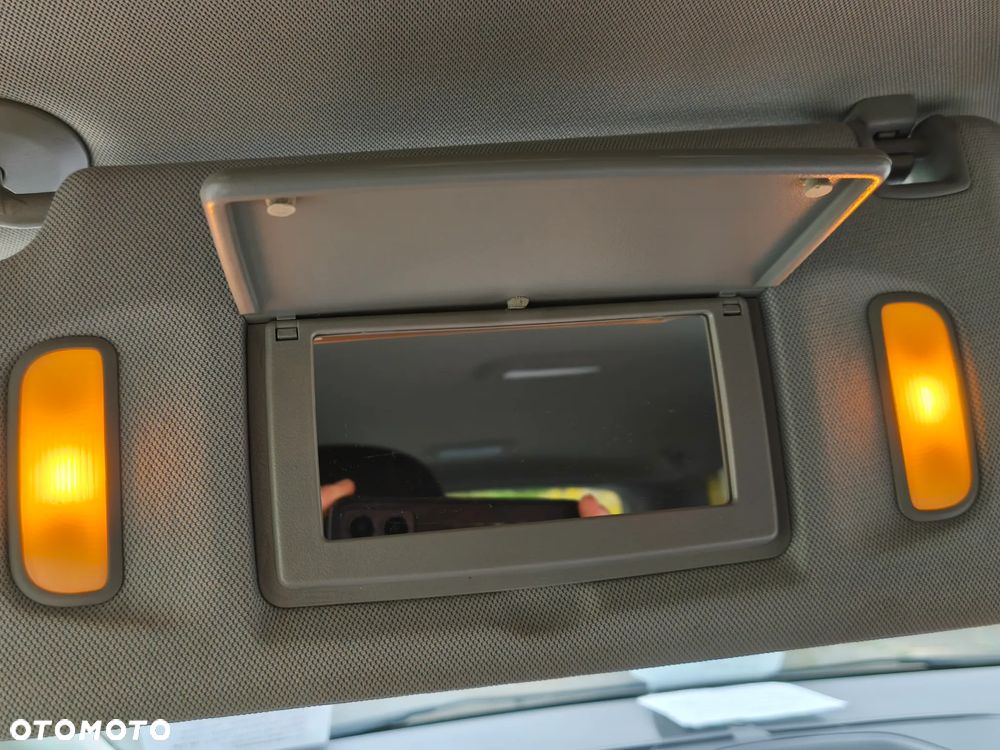 Opel Zafira - 19