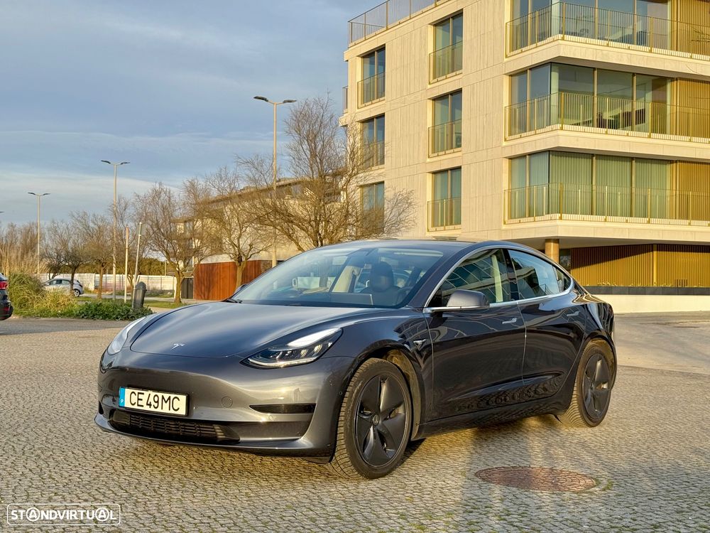 Tesla Model 3 Standard Range Plus RWD - 3