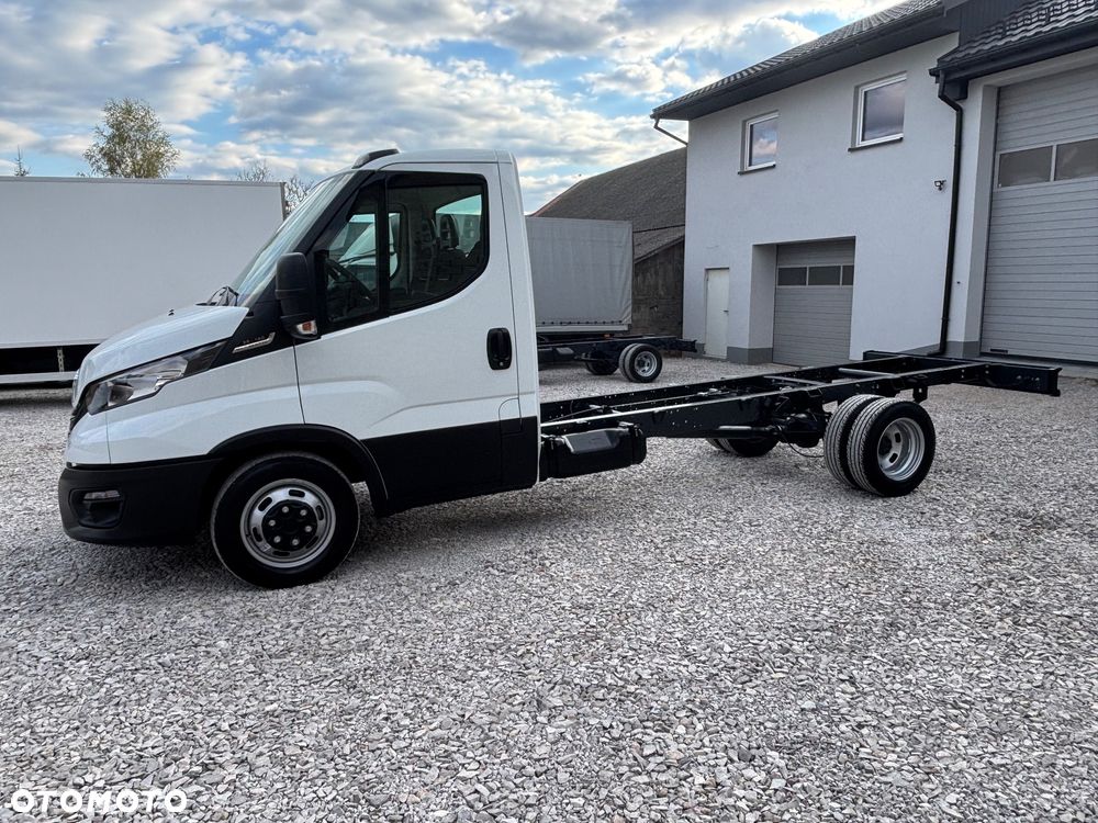 Iveco Daily - 10